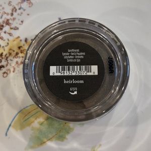Bare Minerals Eyeshadow in in Heirloom